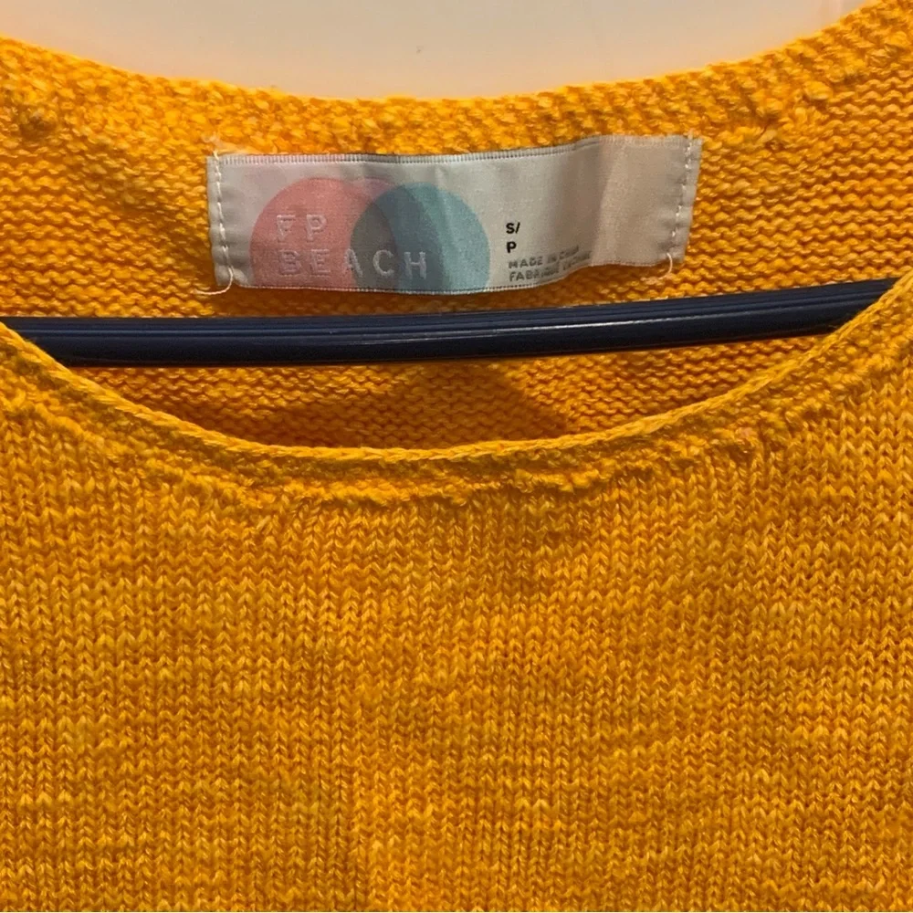 FP Beach Vibrant Gold Orange Boxy Knit Crochet Tank Top Size S/P - Picture 3 of 6